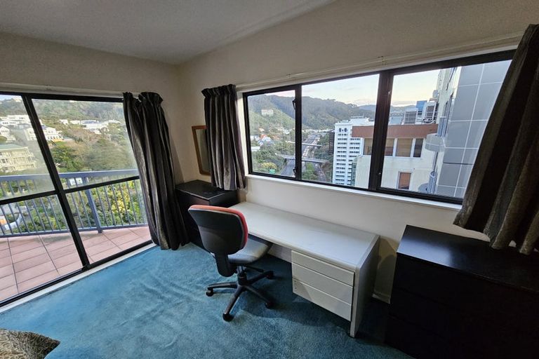 Photo of property in Terrace Tower Apartments, 126p4a The Terrace, Wellington Central, Wellington, 6011