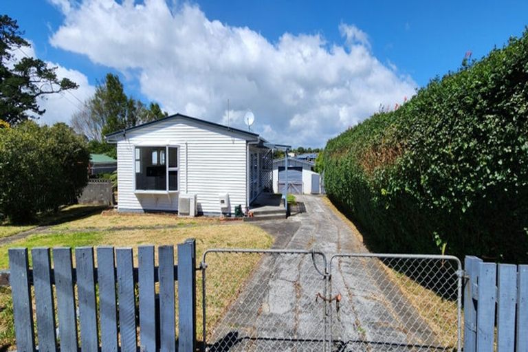 Photo of property in 38 Woodleigh Street, Frankleigh Park, New Plymouth, 4310