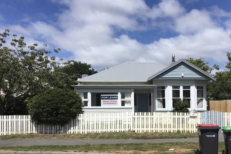 Photo of property in 17 Brockworth Place, Riccarton, Christchurch, 8011