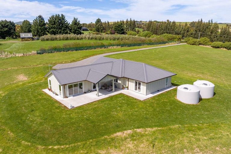Photo of property in 69 Southdown Drive, Martinborough, 5781