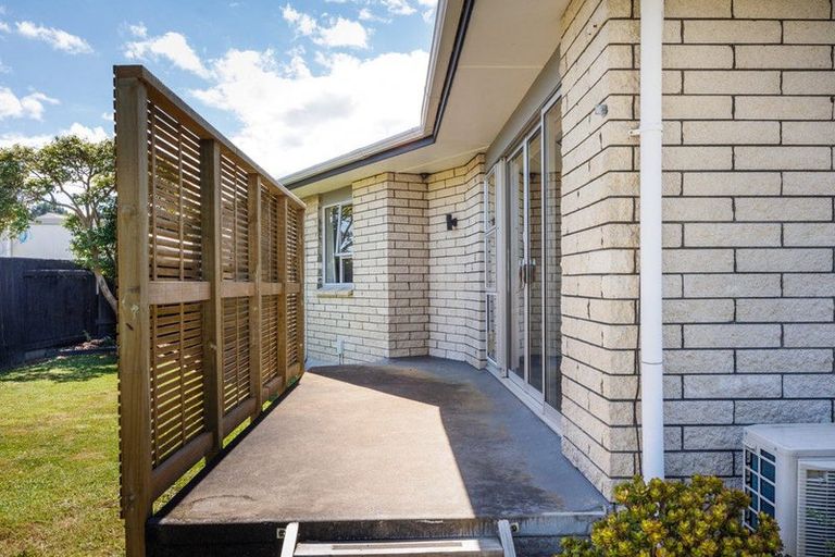 Photo of property in 108 Apollo Parade, Milson, Palmerston North, 4414