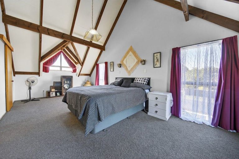 Photo of property in 1 Hornsby Street, Carterton, 5713