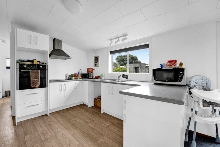 Photo of property in 49 Bedford Street, Patea, 4520