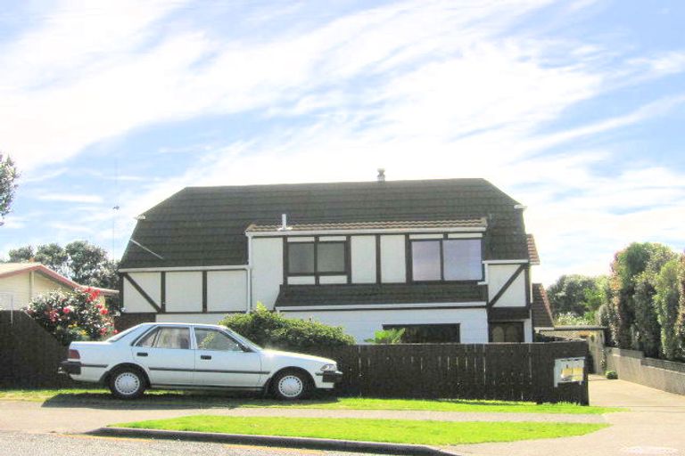 Photo of property in 2/69 Orkney Road, Mount Maunganui, 3116