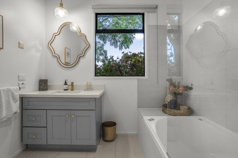 Photo of property in 9/239 Lake Ferry Road, Martinborough, 5781