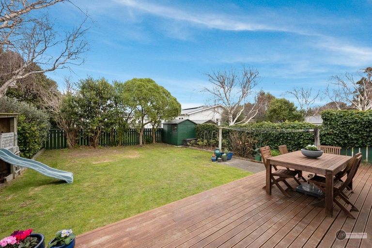 Photo of property in 24 South Street, Petone, Lower Hutt, 5012
