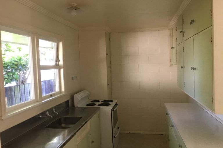 Photo of property in 451 Featherston Street, Palmerston North, 4414