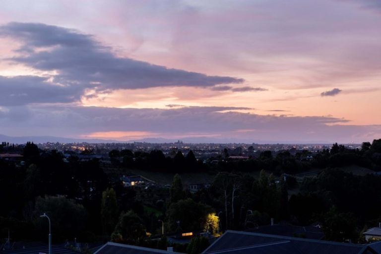 Photo of property in 17 Greenvale Place, Welcome Bay, Tauranga, 3112