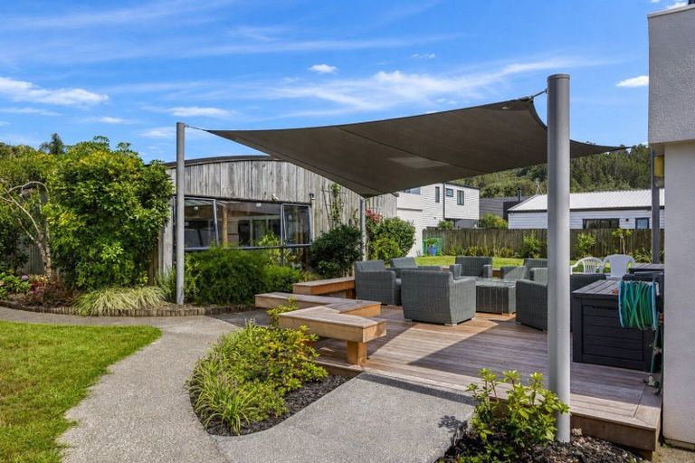 Photo of property in 15e Puriri Avenue, Orewa, 0931