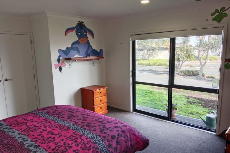 Photo of property in 1 Nautilus Drive, Papamoa Beach, Papamoa, 3118