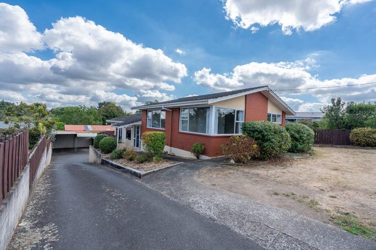 Photo of property in 190 Sandwich Road, St Andrews, Hamilton, 3200