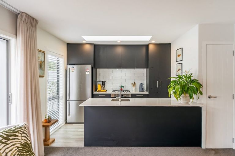 Photo of property in 75c Ward Street, Wallaceville, Upper Hutt, 5018