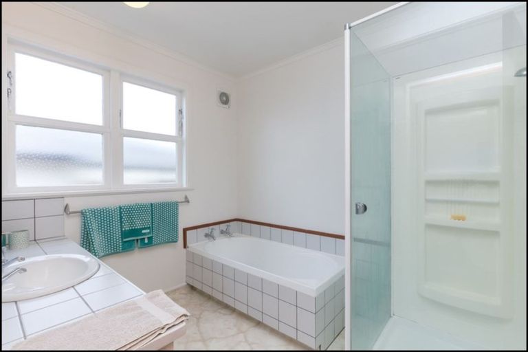 Photo of property in 49 Lohia Street, Khandallah, Wellington, 6035