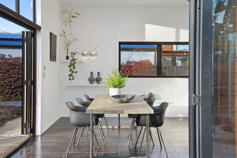 Photo of property in 17 Chislehurst Place, Bryndwr, Christchurch, 8052