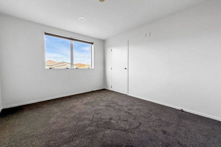 Photo of property in 9/1 Gracechurch Drive, Flat Bush, Auckland, 2016