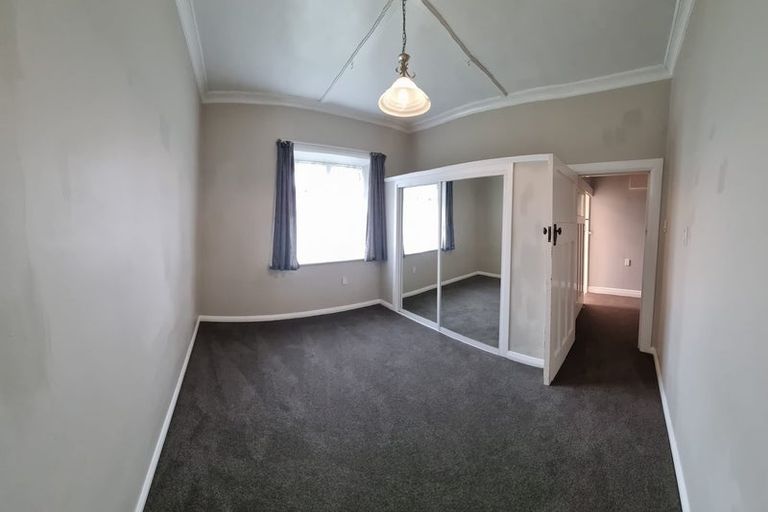 Photo of property in 404 Tremaine Avenue, Takaro, Palmerston North, 4412