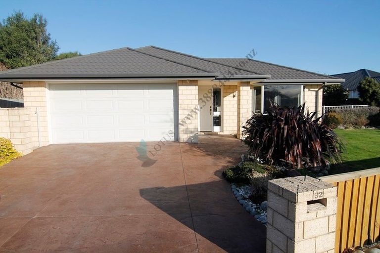 Photo of property in 32 Travis Country Drive, Burwood, Christchurch, 8083