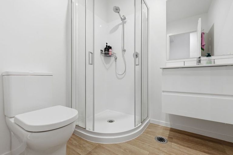 Photo of property in 5/694 Whangaparaoa Road, Stanmore Bay, Whangaparaoa, 0932