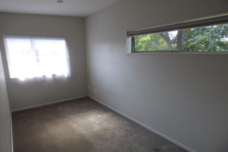 Photo of property in 22/45a Swanson Road, Henderson, Auckland, 0610