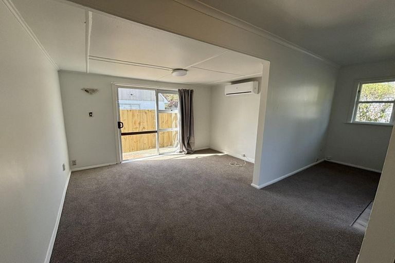 Photo of property in 3b Kopara Grove, Stokes Valley, Lower Hutt, 5019