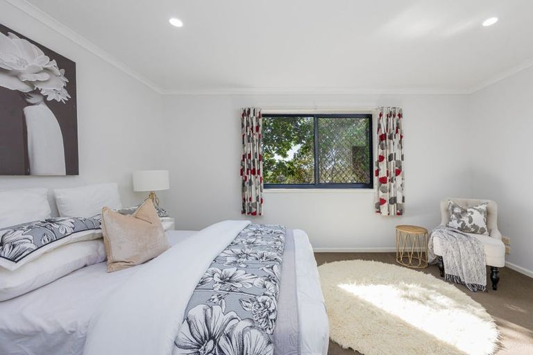Photo of property in 4 Parkwood Crescent, Gulf Harbour, Whangaparaoa, 0930