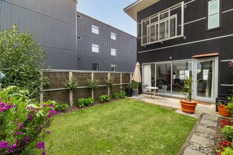 Photo of property in The Terraces, 37/9 Humber Street, Pandora, Napier, 4110