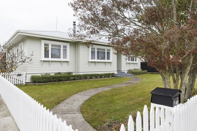 Photo of property in 4 Wellington Street, Feilding, 4702