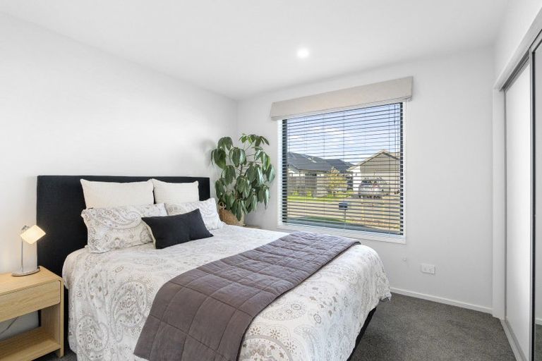 Photo of property in 12 Dalness Crescent, Halswell, Christchurch, 8025