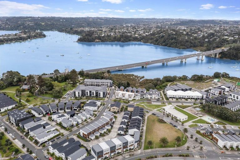 Photo of property in 24 Alexander Willis Crescent, Hobsonville, Auckland, 0616