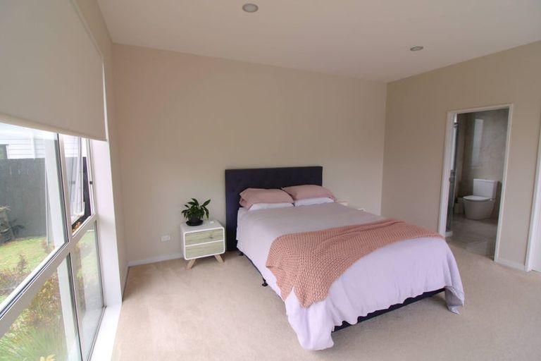 Photo of property in 216 Wainui Road, Silverdale, 0932