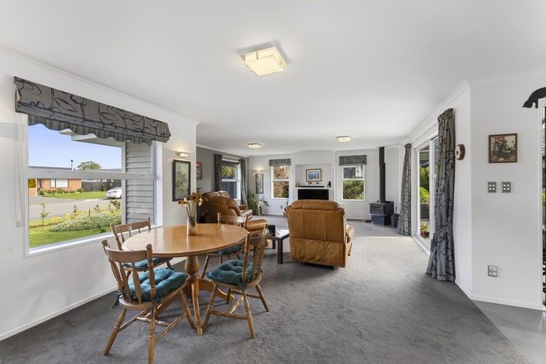 Photo of property in 22 Wineberry Avenue, Amberley, 7410