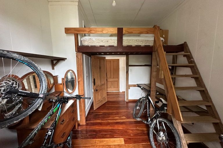 Photo of property in 43 Wilson Street, Newtown, Wellington, 6021