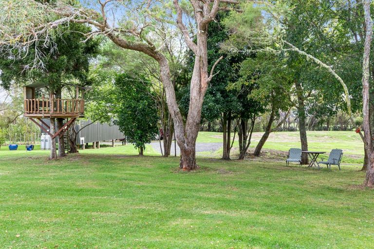 Photo of property in 198 Rautawhiri Road, Helensville, 0875