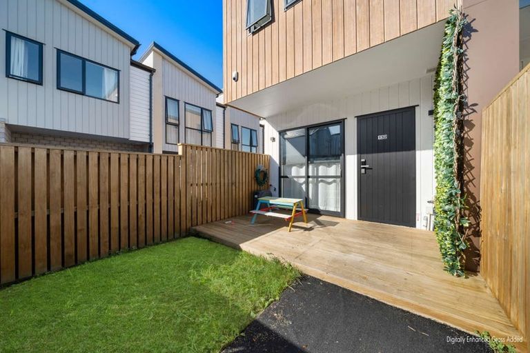 Photo of property in 132 Tiriwa Drive, Massey, Auckland, 0614