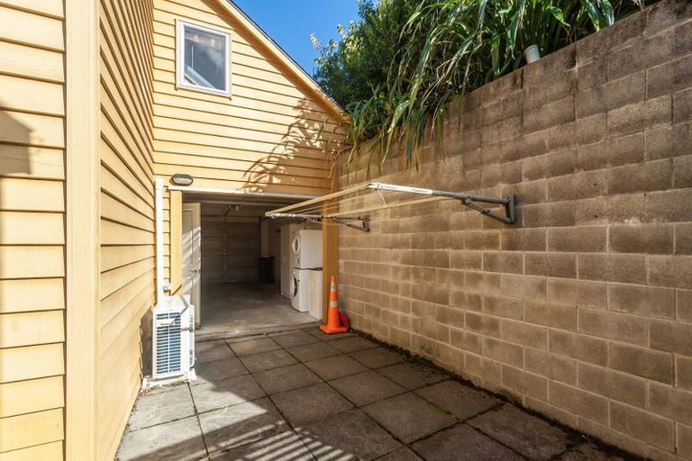 Photo of property in 12 Futuna Close, Karori, Wellington, 6012
