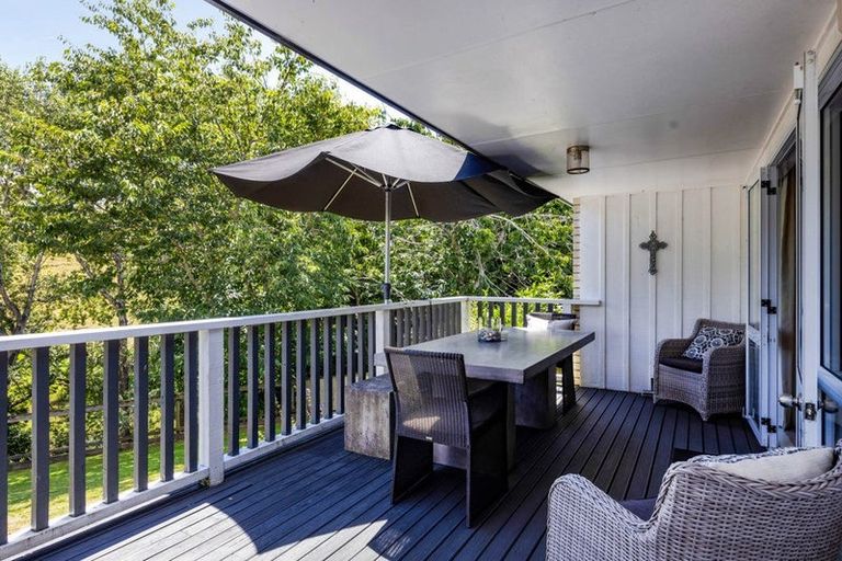 Photo of property in 11 Elder Grove, Whalers Gate, New Plymouth, 4310