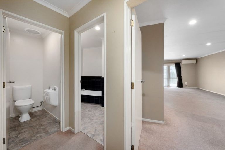 Photo of property in 24 Wilson Street, Cambridge, 3434