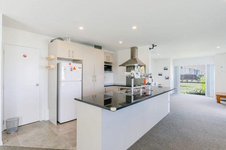 Photo of property in 1/26 Hollowout Street, Takanini, 2112