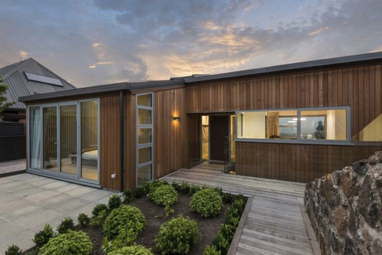 Photo of property in 26 Westenra Terrace, Cashmere, Christchurch, 8022