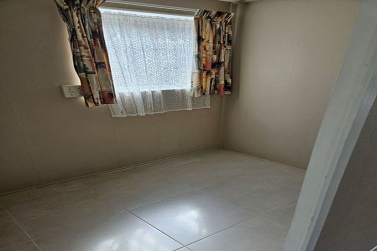 Photo of property in 9 Kapiti Place, Awapuni, Palmerston North, 4412