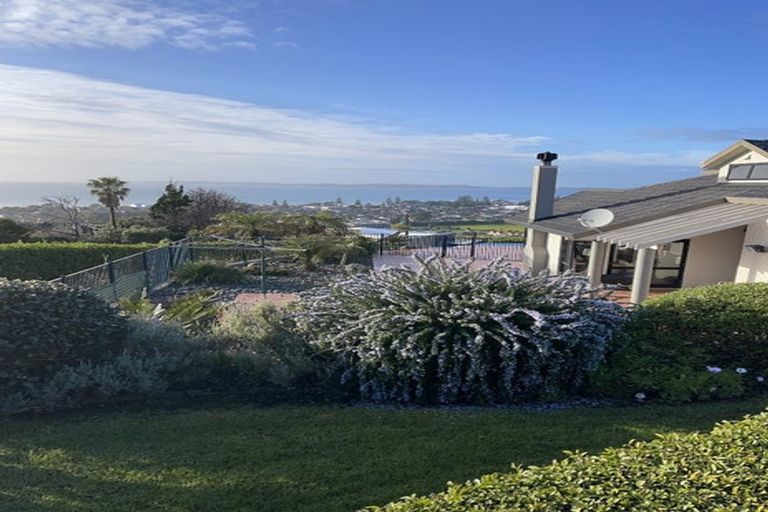 Photo of property in 4 Savoy Road, Orewa, 0931