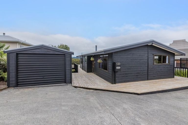 Photo of property in 88 Doves Bay Road, Kerikeri, 0294