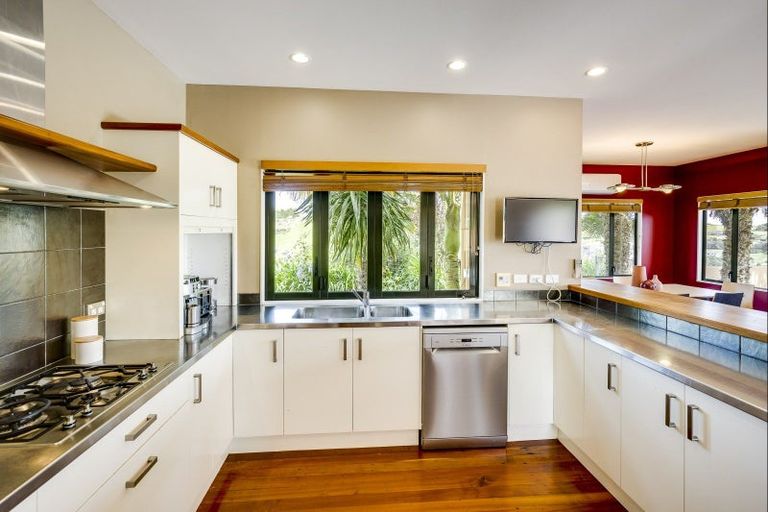 Photo of property in 125 Tironui Drive, Taradale, Napier, 4112