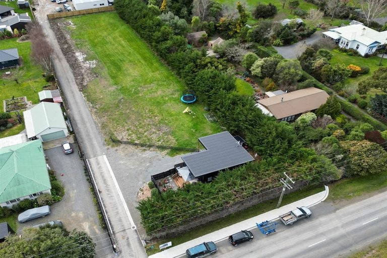 Photo of property in 69a Douglas Road, Amberley, 7410