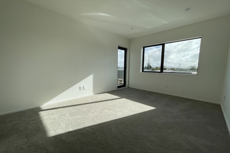 Photo of property in 75c Cardiff Road, Pakuranga, Auckland, 2010