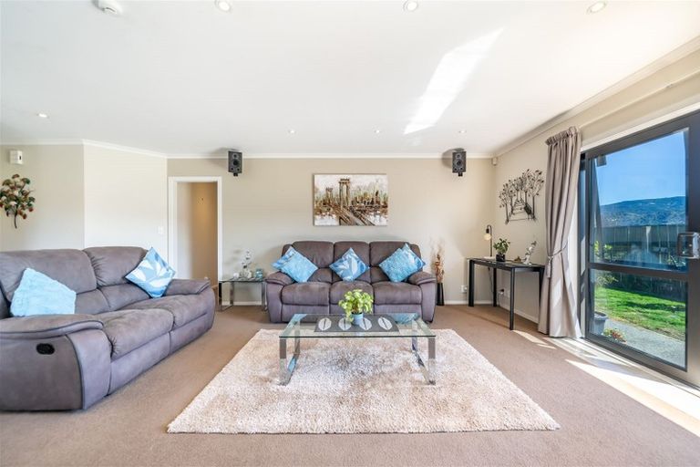 Photo of property in 30a Miro Street, Trentham, Upper Hutt, 5018