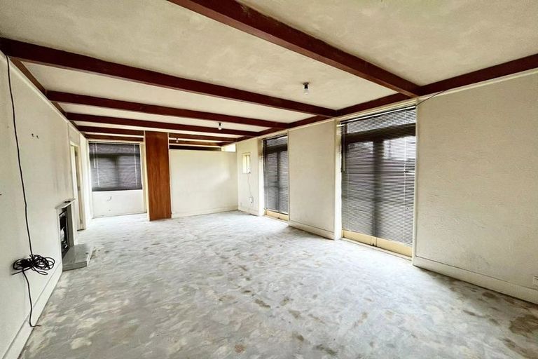 Photo of property in 156 Titirangi Road, New Lynn, Auckland, 0600