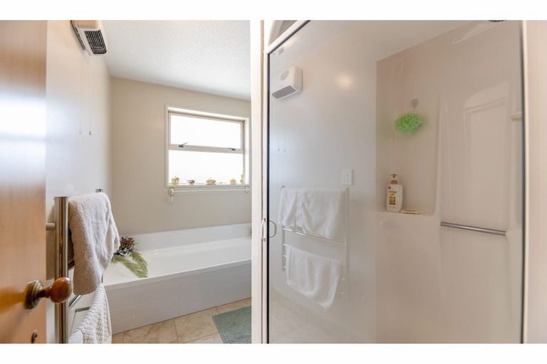 Photo of property in 23 Giles Place, Shirley, Christchurch, 8061