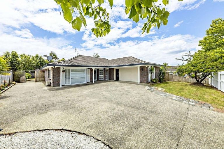 Photo of property in 147 Millhouse Drive, Golflands, Auckland, 2013