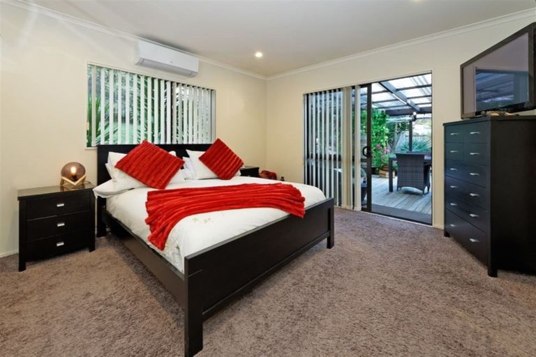 Photo of property in 38 Vintage Drive, Henderson, Auckland, 0612